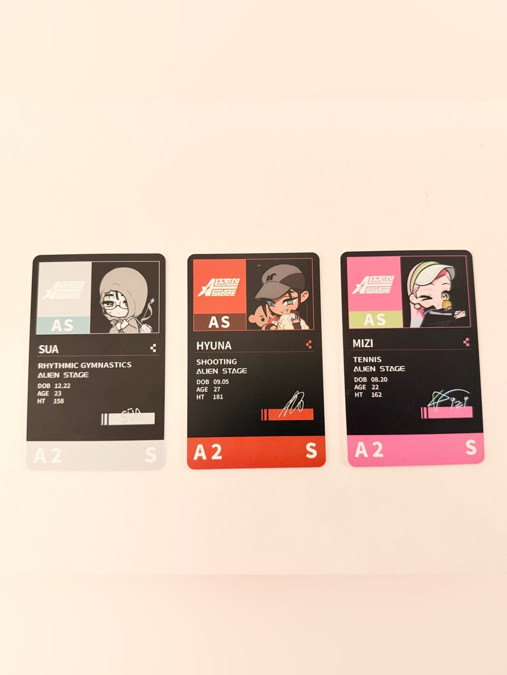 Anime official collectible alien stage cards set